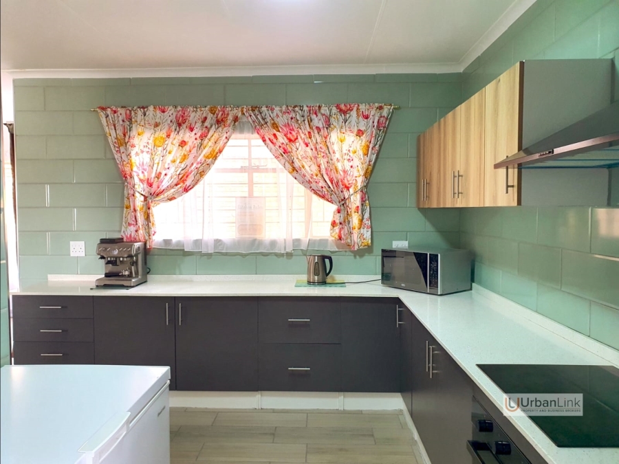 3 Bedroom Property for Sale in Safari Gardens North West